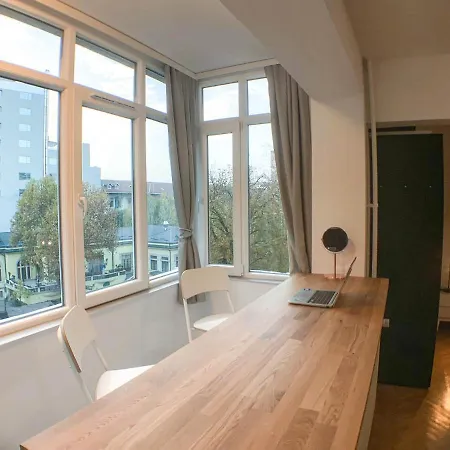 Luterana Studio Apartment Bucharest